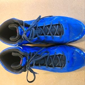 Men's Adidas size 13 basketball shoes
